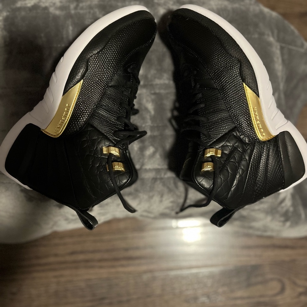 Wms Air Jordan 12 Retro - Picture 3 of 12